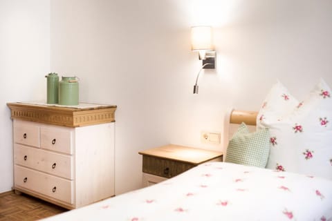 Decorative detail, Bedroom