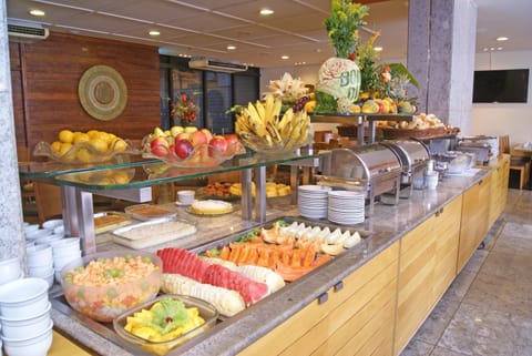 Restaurant/places to eat, Food and drinks, Food, Breakfast, Continental breakfast, Buffet breakfast