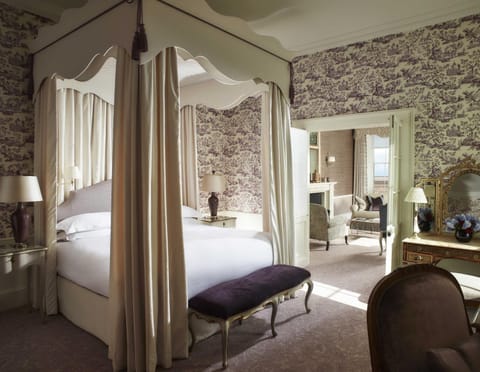 Cliveden House - an Iconic Luxury Hotel Hôtel in Taplow