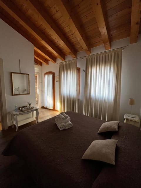 TV and multimedia, Photo of the whole room