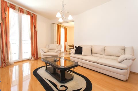 Three Wells Apartment Condominio in Zadar