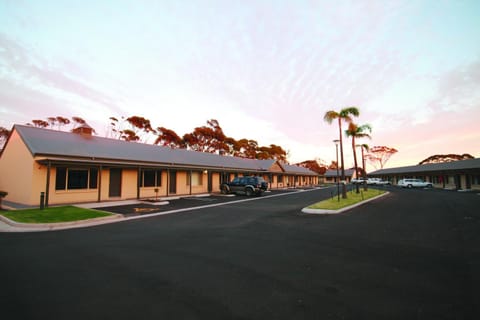 Sundowner Motel Hotel Hotel in South Australia