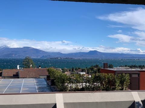 Balcony/Terrace, Lake view