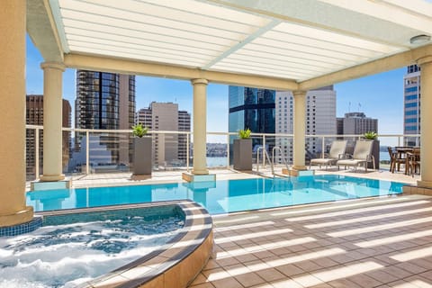 Mantra 2 Bond Street Apartment hotel in Sydney