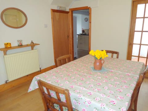 Dining area, On site