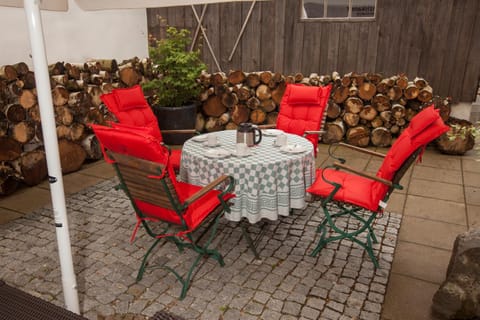 Patio, Balcony/Terrace