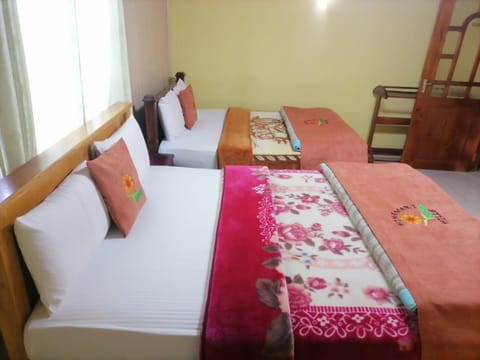 Himawari Hills Bed and Breakfast in Nuwara Eliya