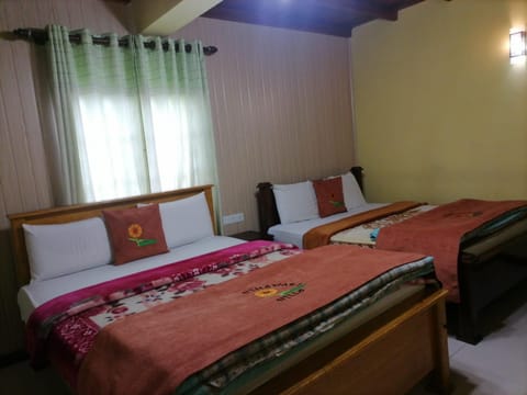 Himawari Hills Bed and Breakfast in Nuwara Eliya