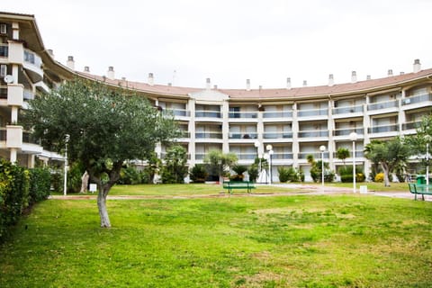 Facade/entrance, Garden, Beach