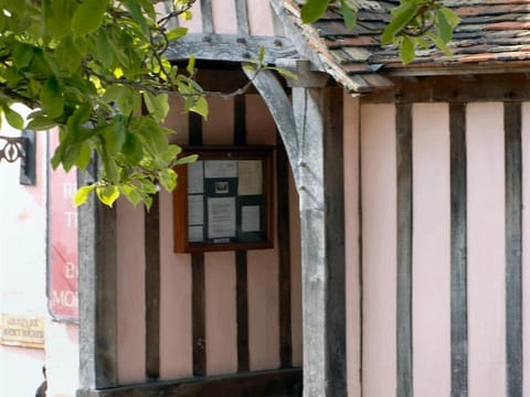 The Red Lion Hinxton Auberge in Uttlesford