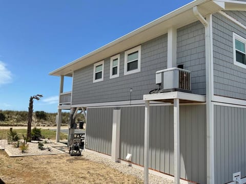 Magnolia Cottage House in Holden Beach