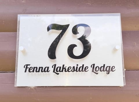 Fenna Lakeside Lodge - Pine Lake Resort Nature lodge in England