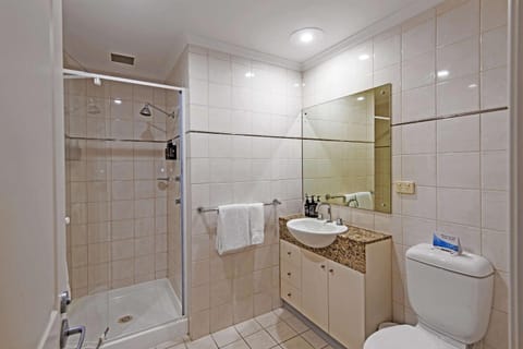 Bathroom, Photo of the whole room, On site