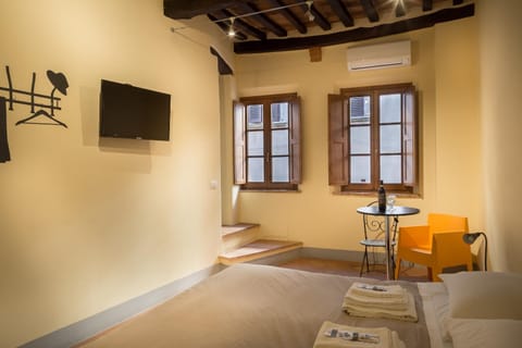 Guesthouse Via Di Gracciano - Adults Only Bed and Breakfast in Montepulciano