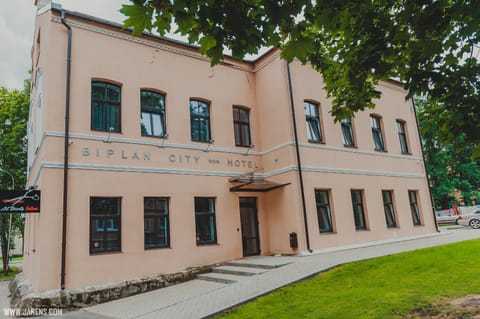 Property building, Facade/entrance