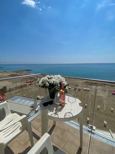 View (from property/room), Balcony/Terrace, Beach, Sea view