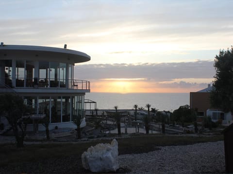 Property building, Garden view, Sea view, Sunset