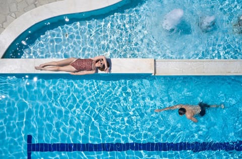 Pool view, Swimming pool