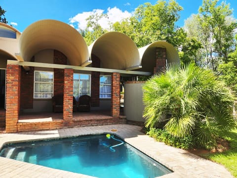 Balcony/Terrace, Swimming pool