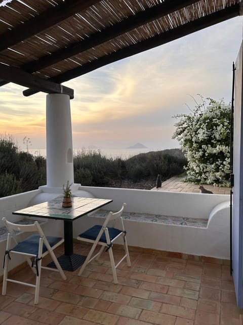 Natural landscape, View (from property/room), Balcony/Terrace