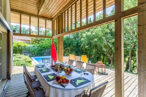 Patio, Dining area