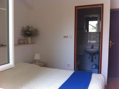 Guest house Slavica Bed and Breakfast in Pula