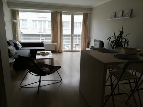 appartement oostende vlak bij zee Condominio in Ostend