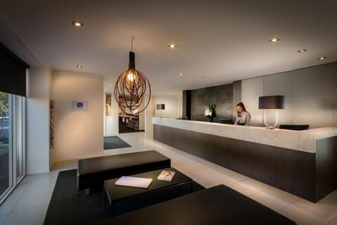 BEST WESTERN PLUS Travel Inn Hotel in Melbourne