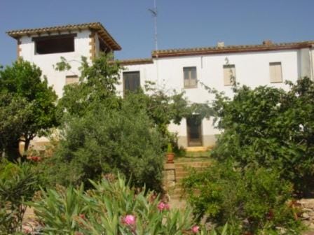 Facade/entrance, Garden view