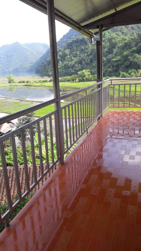 Ba Be Lake Homestay - Quynh Chi Vacation rental in Laos