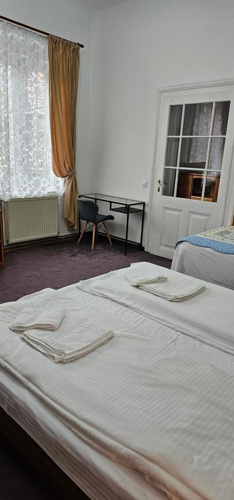 Guesthouse Casa Baciu Bed and Breakfast in Sibiu