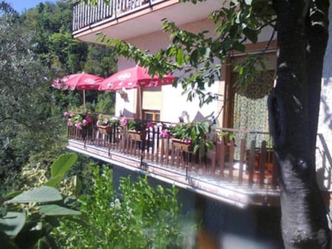Property building, Balcony/Terrace, Balcony/Terrace, Internal: Not applicable to any particular room