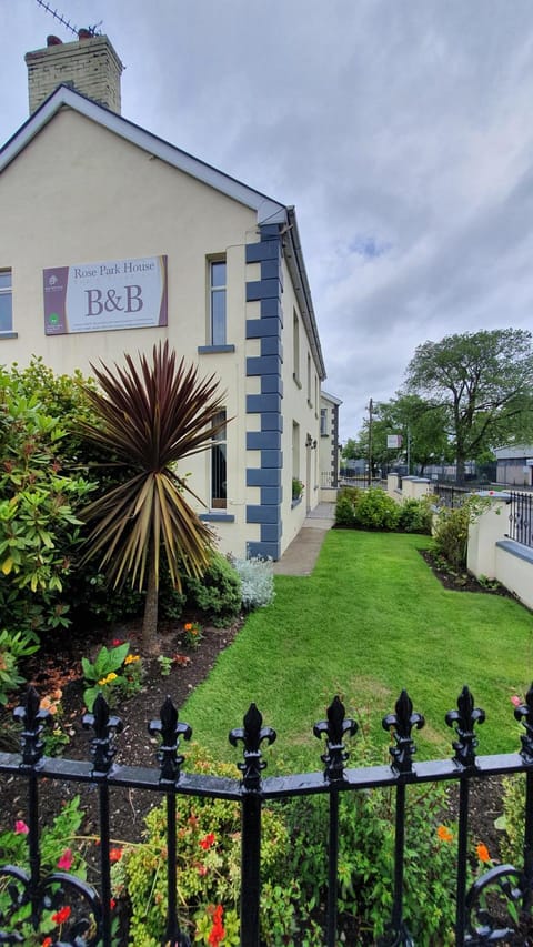 Property building, Property logo or sign