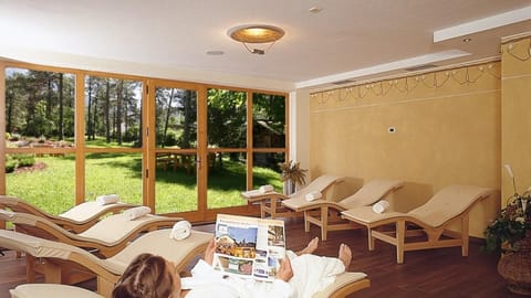 Day, Spa and wellness centre/facilities, Guests, Garden view