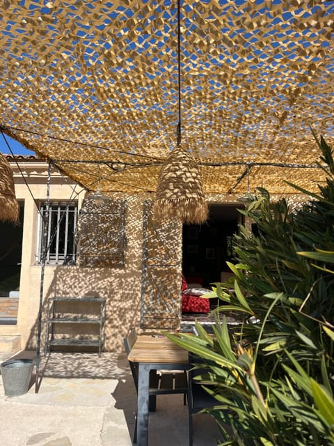 Villavos- La Vassal avec cheminée - A partir de 2pers Villa in Cassis