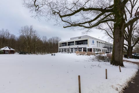 Property building, Winter