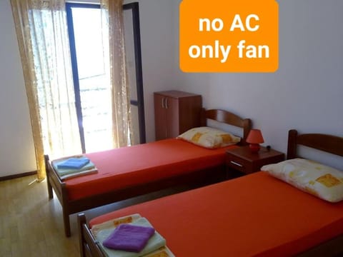 Seaside apartments and rooms Condo in Kotor Municipality