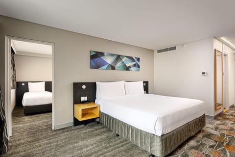 Holiday Inn Perth City Centre, an IHG Hotel Hotel in Perth