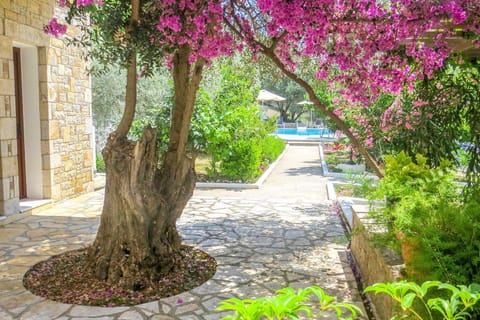 Garden, View (from property/room), Balcony/Terrace, Seating area, Garden view