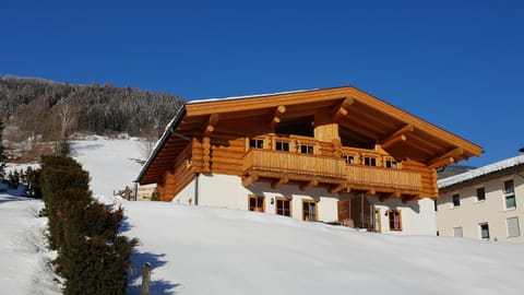 Ski-N-Lake Chalet One Chalet in Zell am See