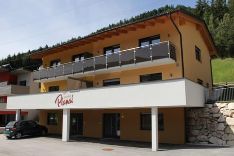 Bergblick-Planai - 5 Schlafzimmer plus eigene Sauna House in Schladming
