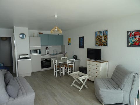 Appartement Les Sables-d'Olonne, 1 pièce, 3 personnes - FR-1-92-608 Apartment in Château-d'Olonne