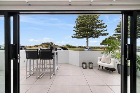 Belle Mer Beachfront Apartments - Self Serviced Hotel flat in Bay Of Plenty