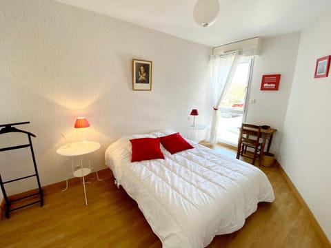 Appartement Charmant avec Garage à 400 m de la Plage - FR-1-92-738 Apartment in Château-d'Olonne