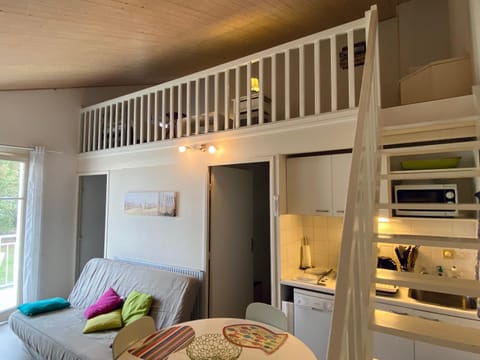 Appartement Les Sables-d'Olonne, 3 pièces, 4 personnes - FR-1-92-745 Condo in Château-d'Olonne