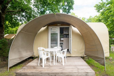 Camping Les Arbousiers Campingplatz /
Wohnmobil-Resort in Andernos-les-Bains