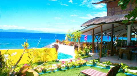 MLK Bamboo Beachhouse Chambre d’hôte in Central Visayas