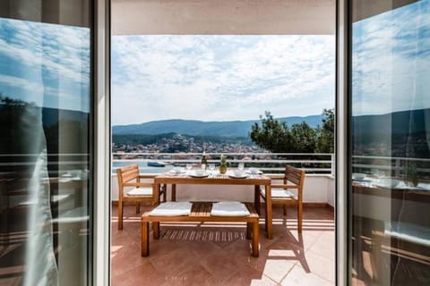 Balcony/Terrace, City view, Sea view
