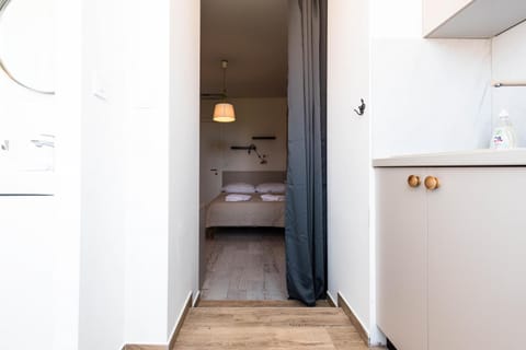 L&B City Center Studios Apartments Bed and Breakfast in Pula