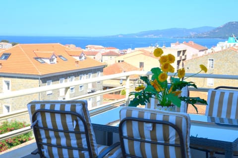 Patio, Sea view